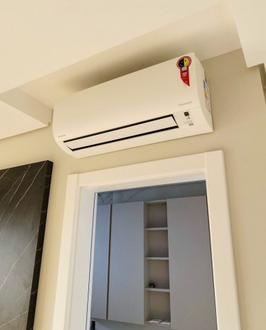 Instalação de Ar condicionado, modelo individual da marca DAIKIN.