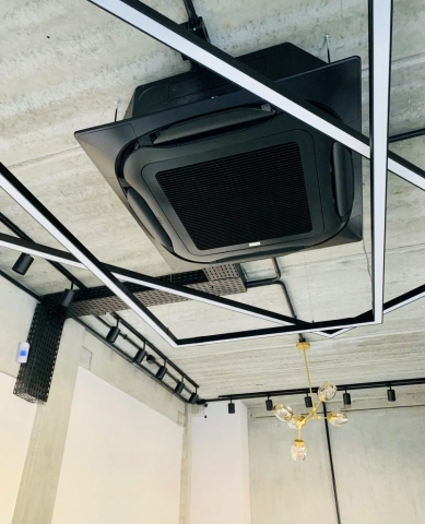 Venda e Instalação de Evaporadora Cassete 4 vias da marca DAIKIN em Sistema VRV.
