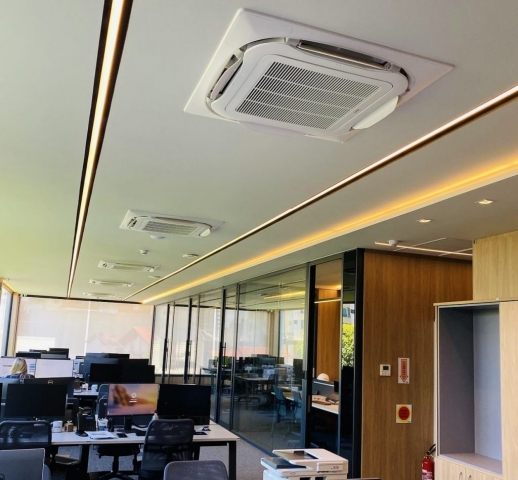 Venda e Instalação de Sistema VRV DAIKIN, com Cassetes quatro vias Round Flow.