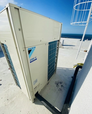 Condensadora VRV DAIKIN 18HP.